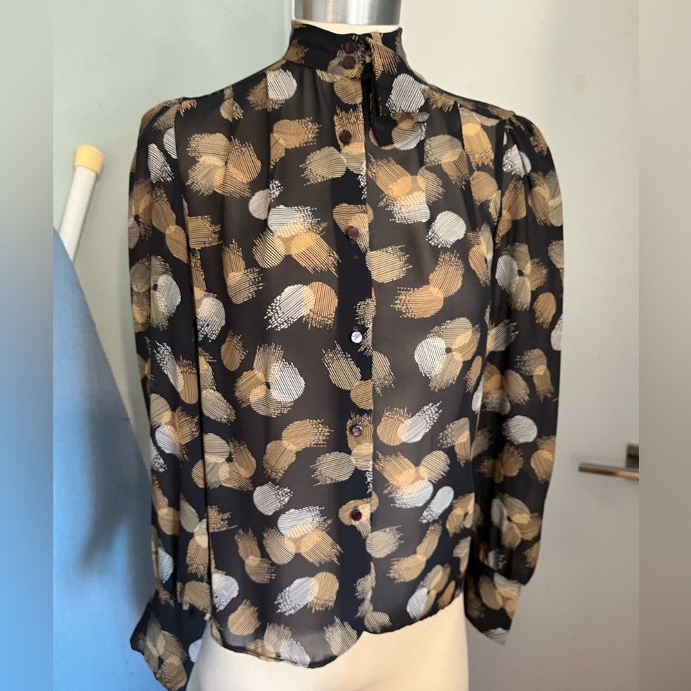 Elegant Women's Black and Gold Patterned Blouse. Bust 38”